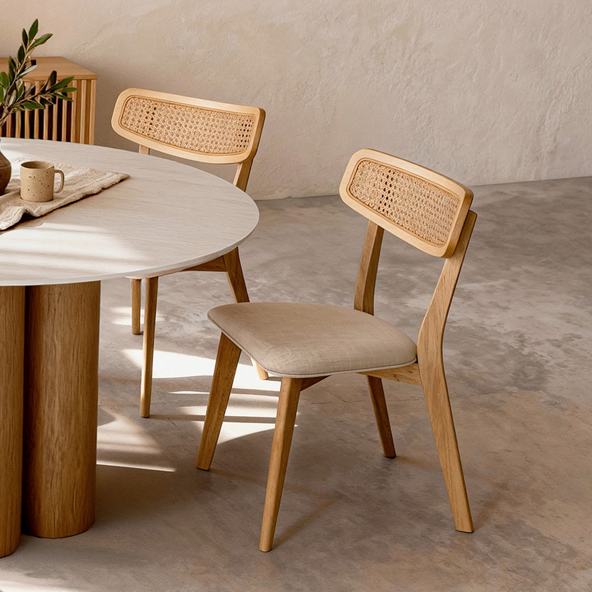 Shirley Carvalho beige chair