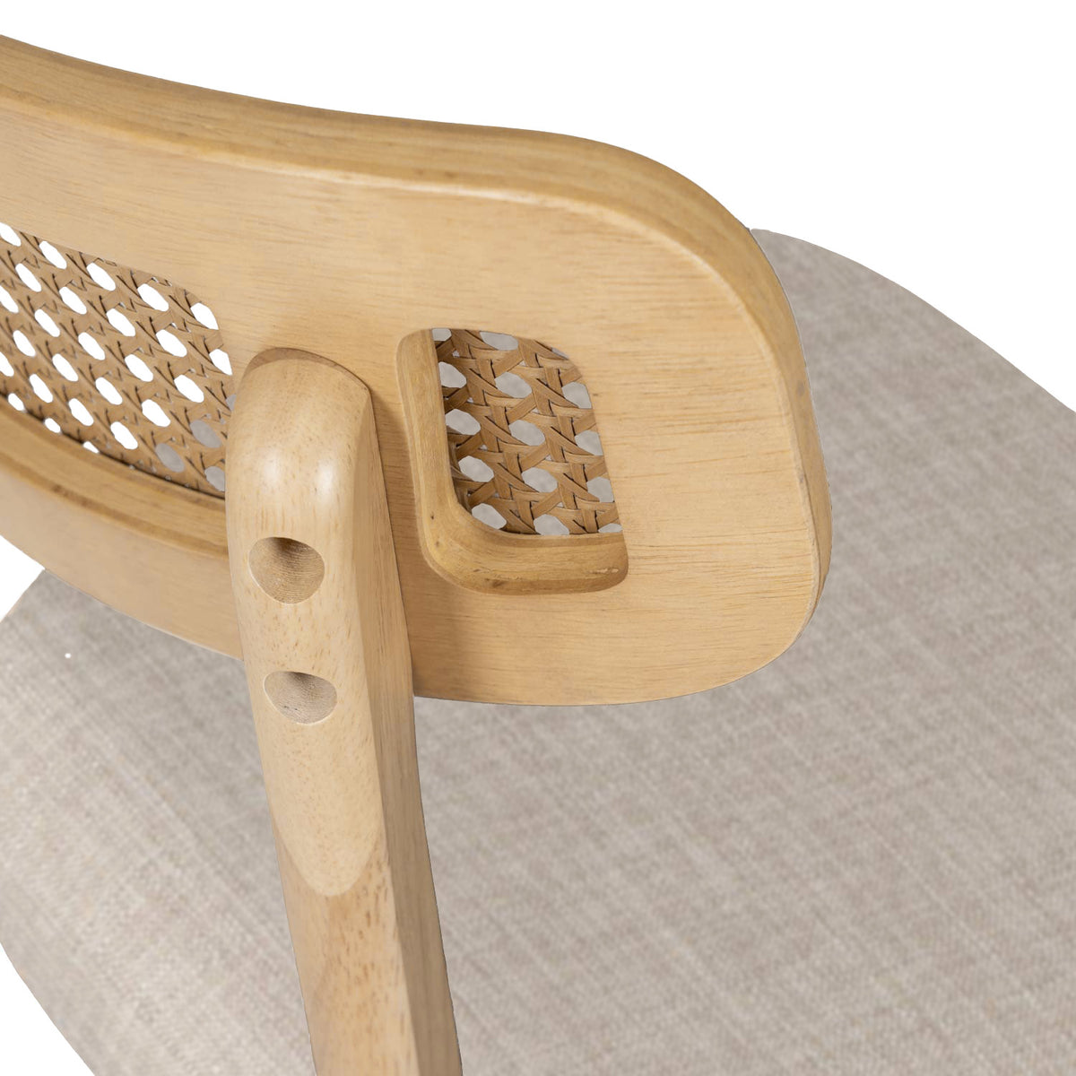 Shirley Carvalho beige chair