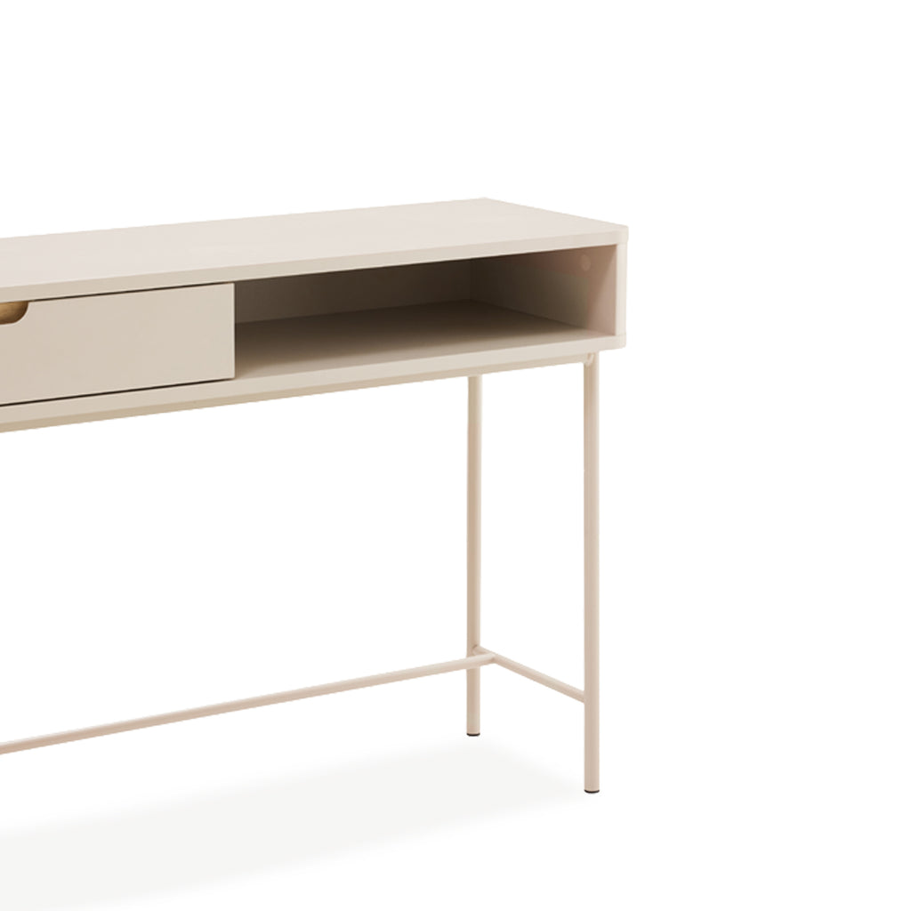 Console Bergen Hall