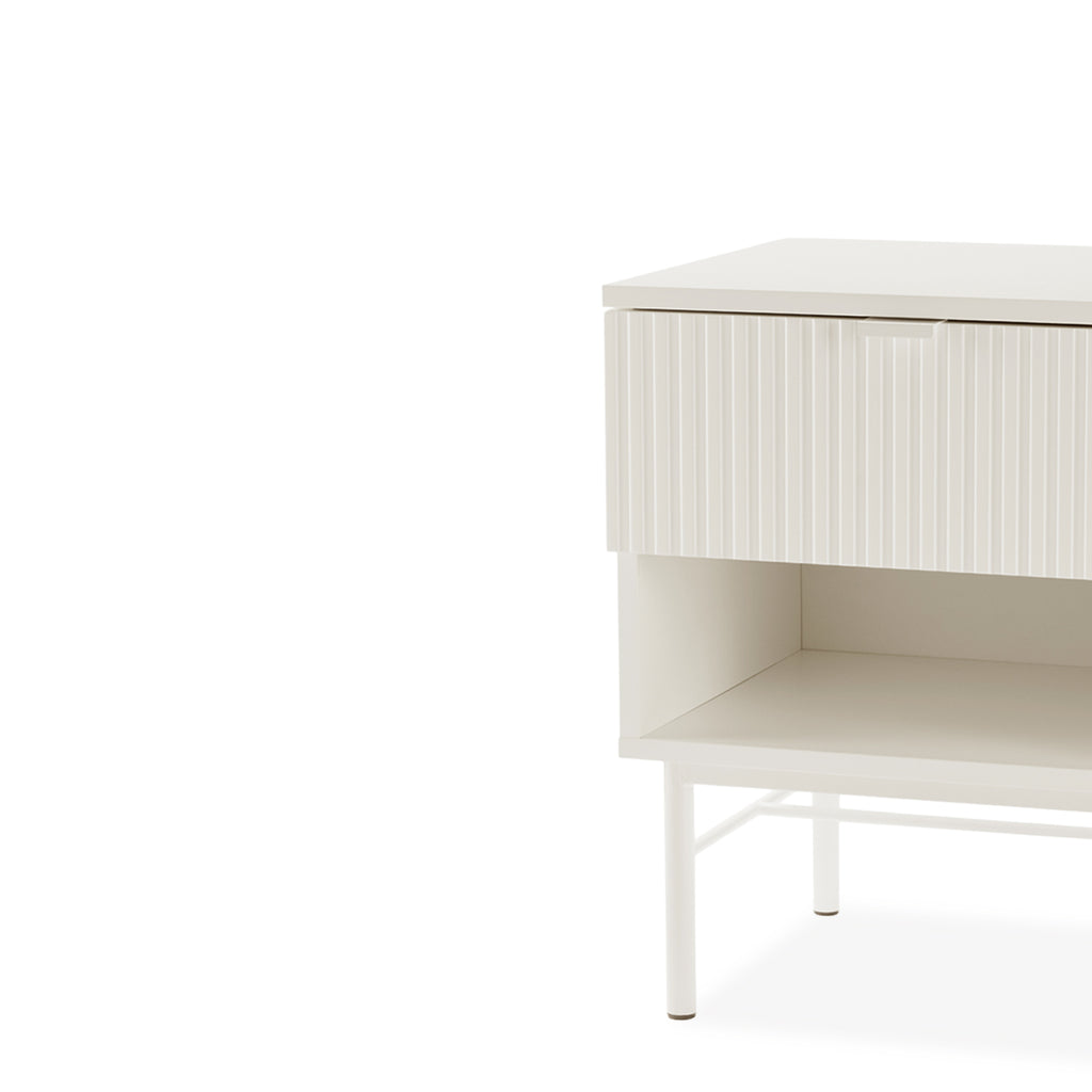 Oslo side table 1 drawer + hole 45