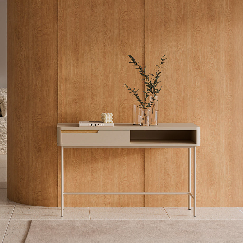 Console Bergen Hall