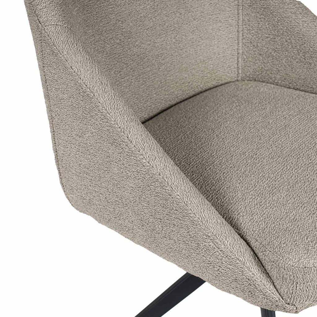 Akira chair taupe/black base
